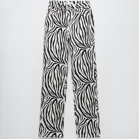 NWT Zara SUPER HIGH RISE STRAIGHT LEG Z1975 JEANS - Picture 4 of 9